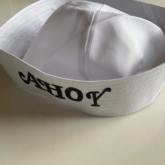 STRANGER THINGS 🍦 ROBINS ICONIC UNIFORM - Picture 4 of 5